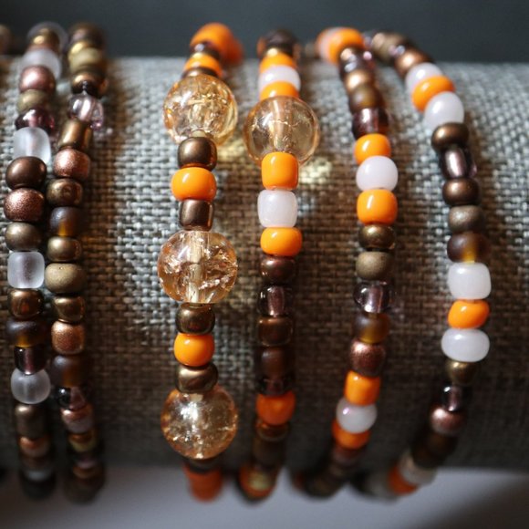 Fall inspired Bundle of 8 HANDMADE Elastic Bracelets - Picture 2 of 2